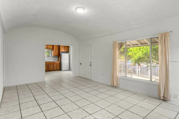 2438 E 114th, Los Angeles, California 90059