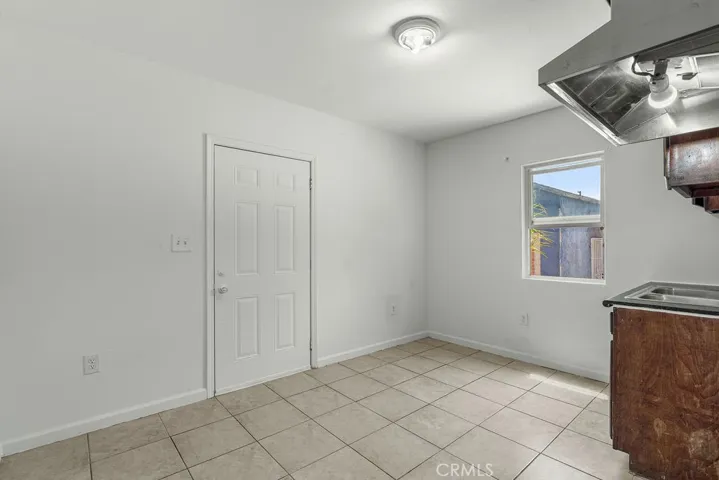 2438 E 114th, Los Angeles, California 90059