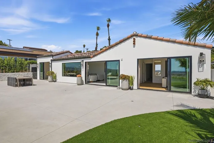, San Diego, California 92117