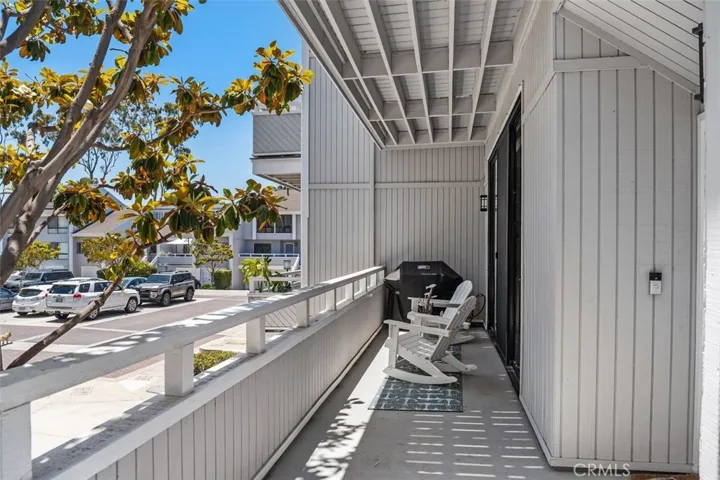 Entry level Balcony