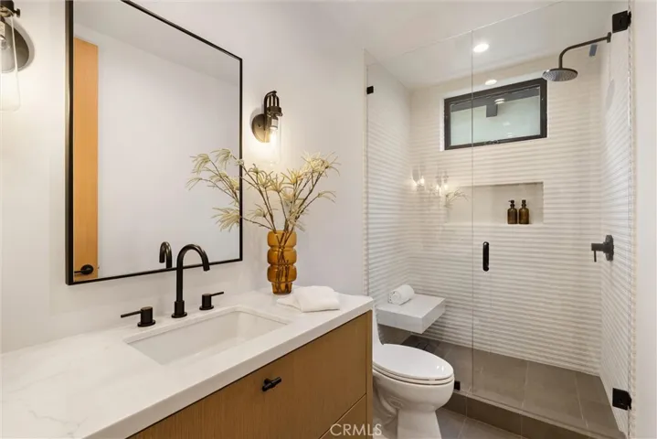 409 Crest Drive, Manhattan Beach, California 90266