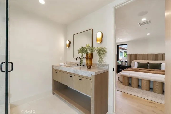 409 Crest Drive, Manhattan Beach, California 90266