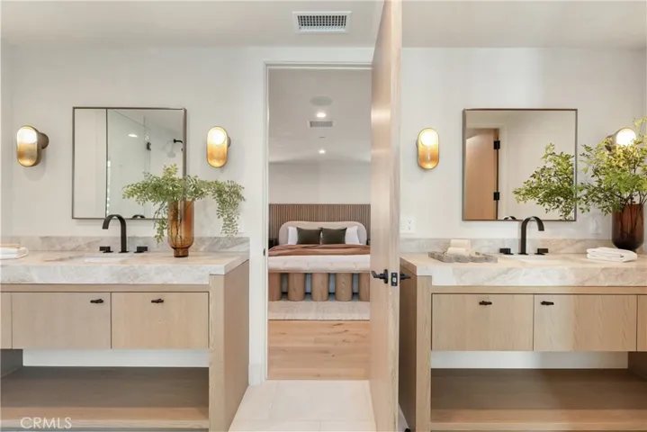 409 Crest Drive, Manhattan Beach, California 90266