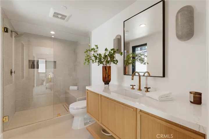 409 Crest Drive, Manhattan Beach, California 90266
