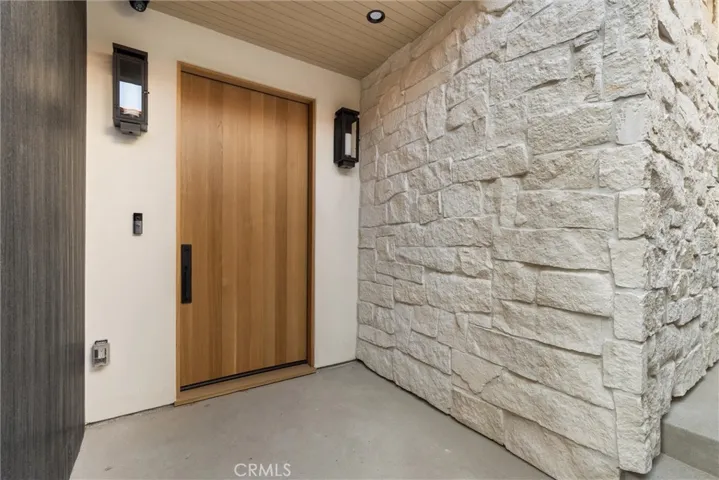 409 Crest Drive, Manhattan Beach, California 90266