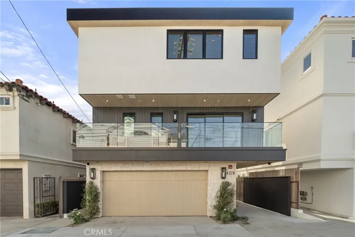 409 Crest Drive, Manhattan Beach, California 90266