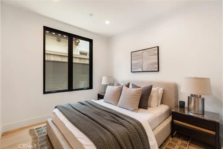 409 Crest Drive, Manhattan Beach, California 90266