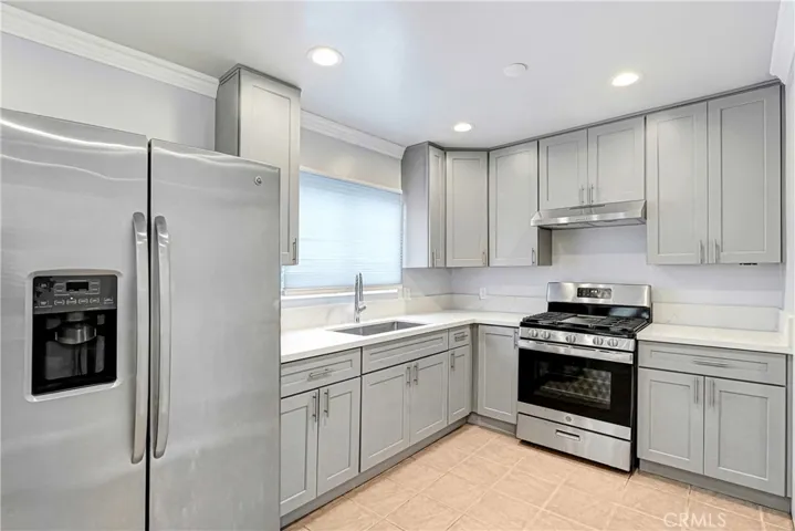 400 W 109th, Los Angeles, California 90061