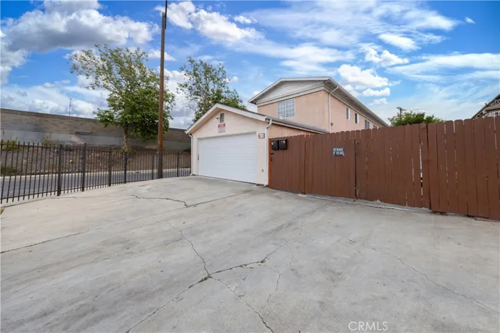 400 W 109th, Los Angeles, California 90061