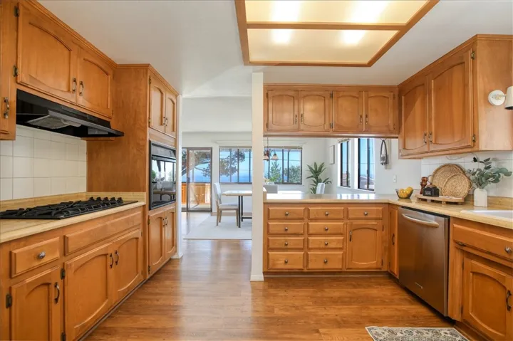 2098 Oxford Avenue, Cambria, California 93428