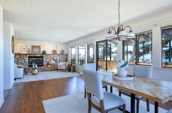 2098 Oxford Avenue, Cambria, California 93428