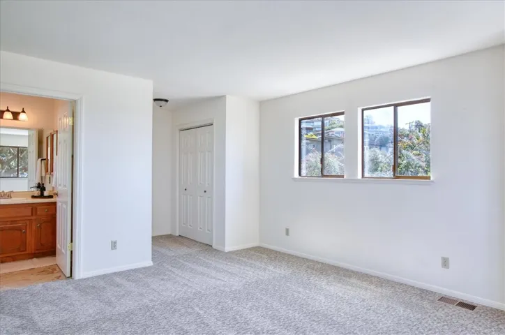 2098 Oxford Avenue, Cambria, California 93428