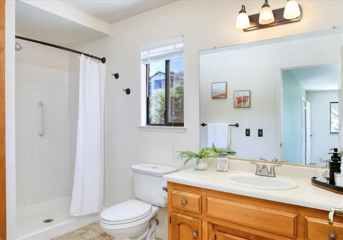 2098 Oxford Avenue, Cambria, California 93428