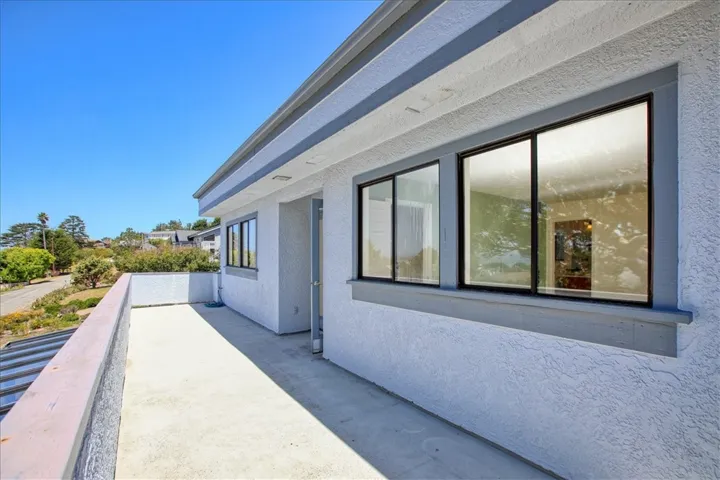 2098 Oxford Avenue, Cambria, California 93428