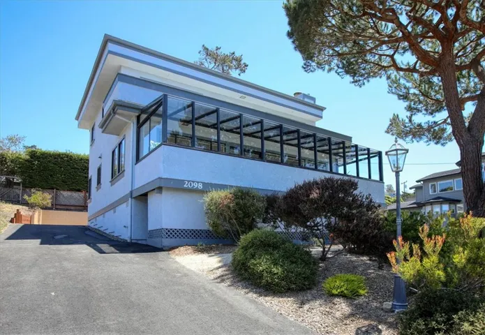 2098 Oxford Avenue, Cambria, California 93428