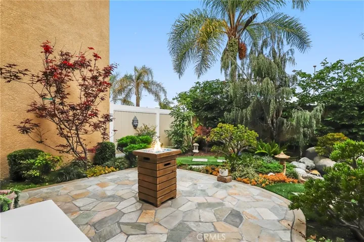 2 Serena Way, Stanton, California 90680
