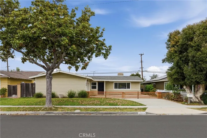 254 Bucknell Road, Costa Mesa, California 92626