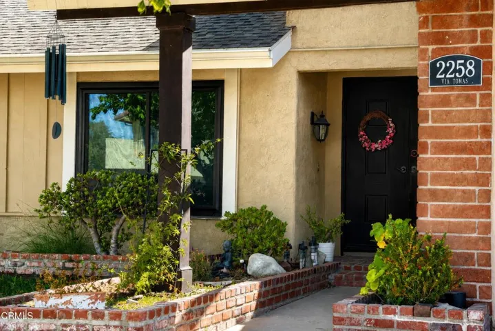 Font Entrance