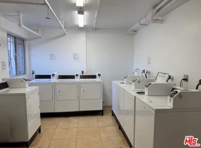 738 New Hampshire Avenue 207, Los Angeles, California 90005