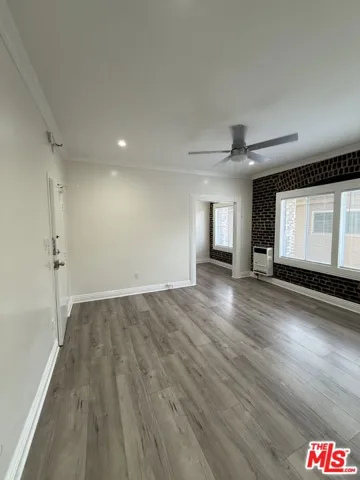 738 New Hampshire Avenue 207, Los Angeles, California 90005