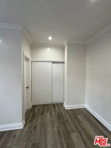 738 New Hampshire Avenue 207, Los Angeles, California 90005
