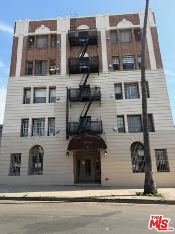 738 New Hampshire Avenue 207, Los Angeles, California 90005