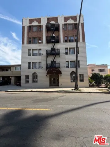 738 New Hampshire Avenue 207, Los Angeles, California 90005