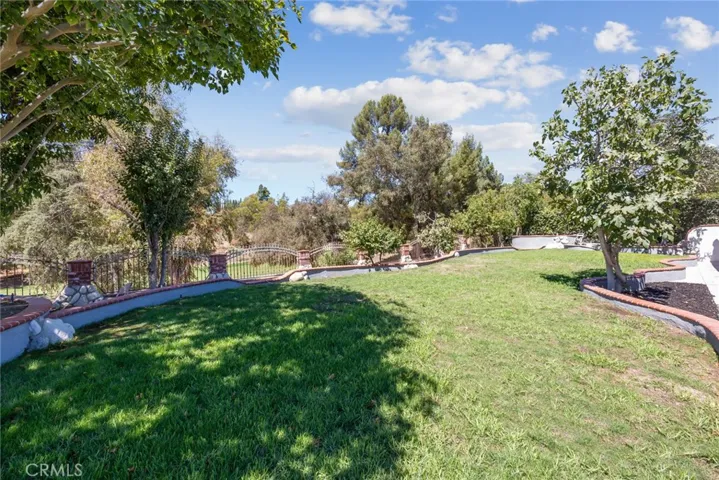 16417 Knollwood Drive, Granada Hills, California 91344