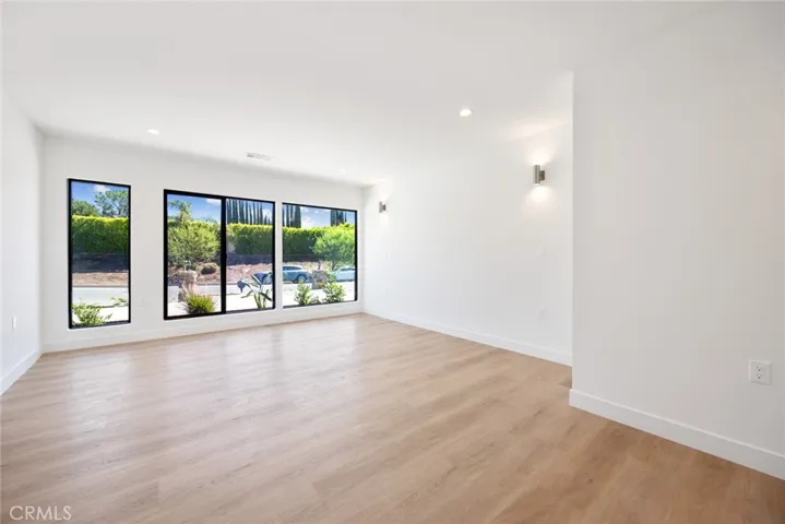 16417 Knollwood Drive, Granada Hills, California 91344