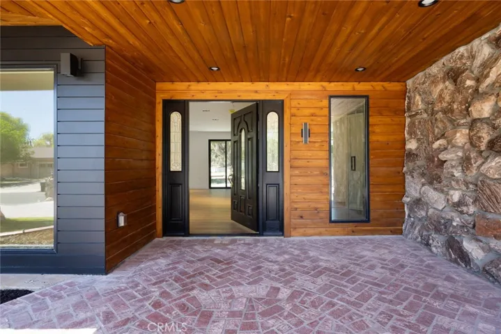 16417 Knollwood Drive, Granada Hills, California 91344