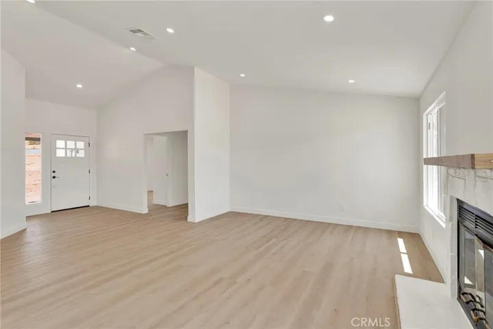 27679 River Rock, Helendale, California 92342