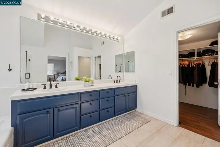 2724 De La Briandais Ct, Pinole, California 94564