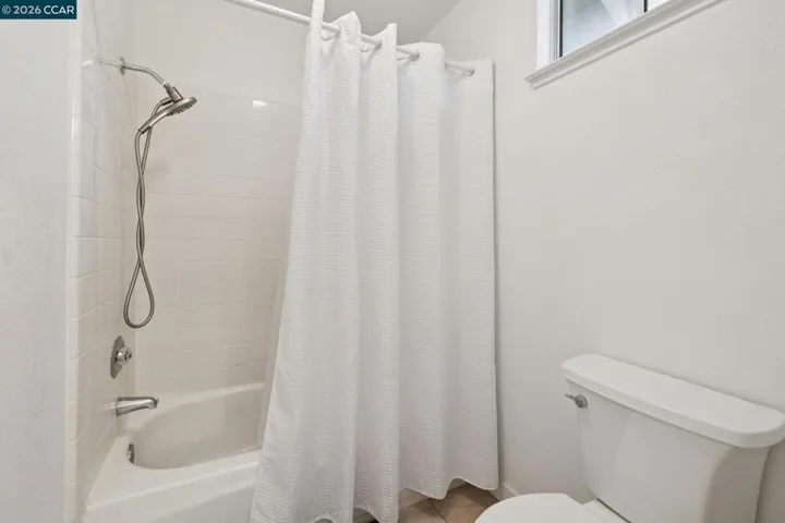 2724 De La Briandais Ct, Pinole, California 94564