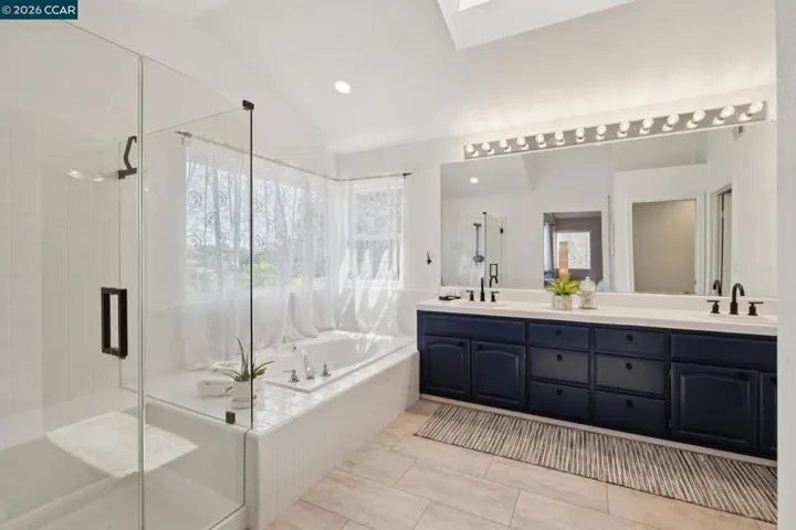 2724 De La Briandais Ct, Pinole, California 94564