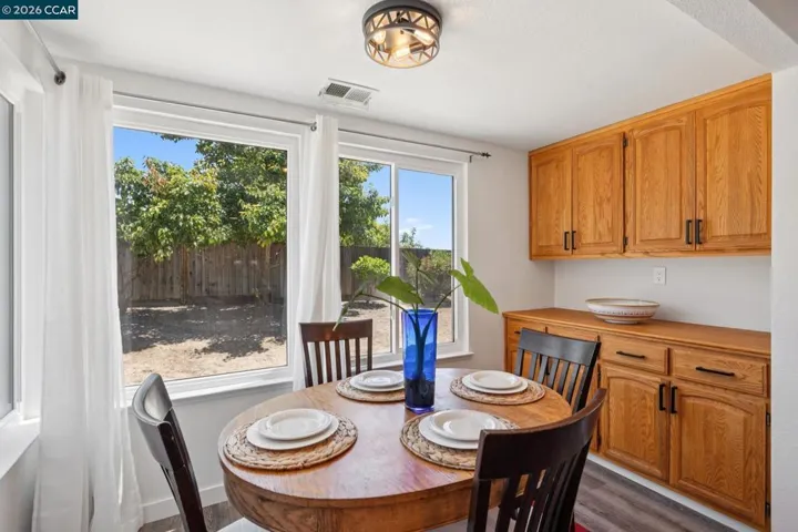 2724 De La Briandais Ct, Pinole, California 94564