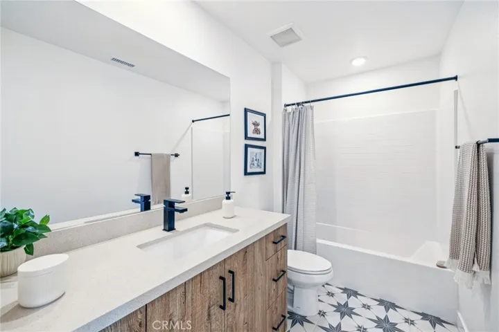 Model home secondary bath used for representational purposes.