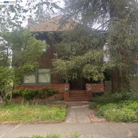 2610 College Ave, Berkeley, California 94704