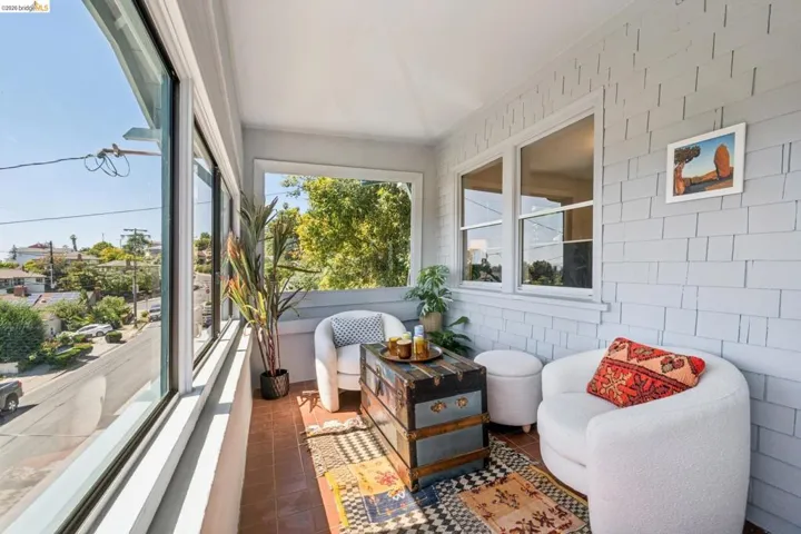 3042 Carlsen St, Oakland, California 94602