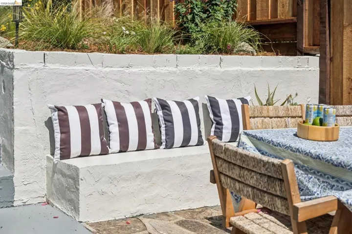 3042 Carlsen St, Oakland, California 94602