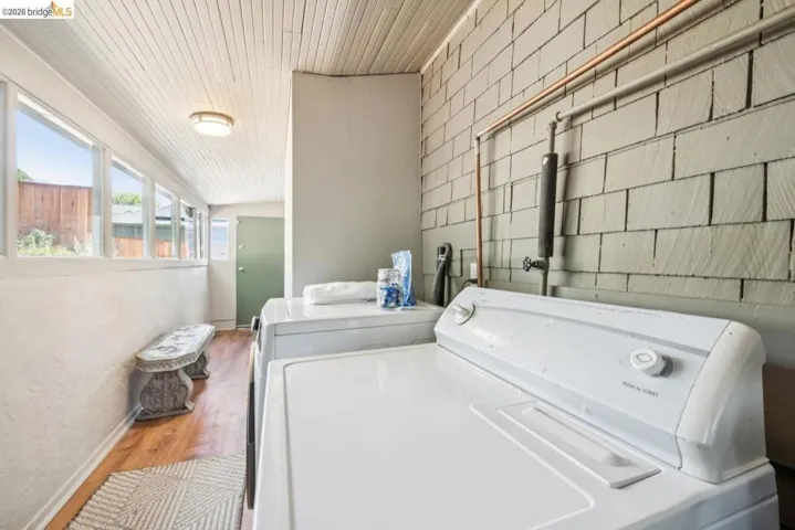 3042 Carlsen St, Oakland, California 94602