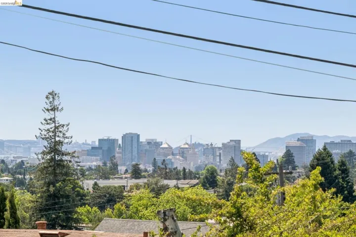3042 Carlsen St, Oakland, California 94602