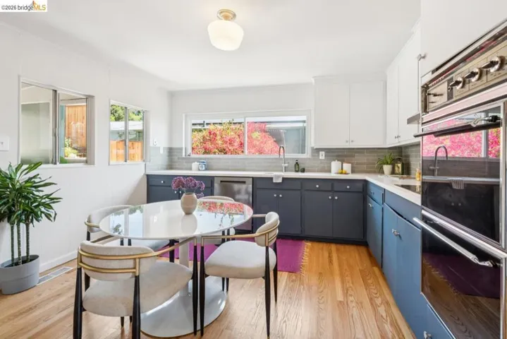 3042 Carlsen St, Oakland, California 94602