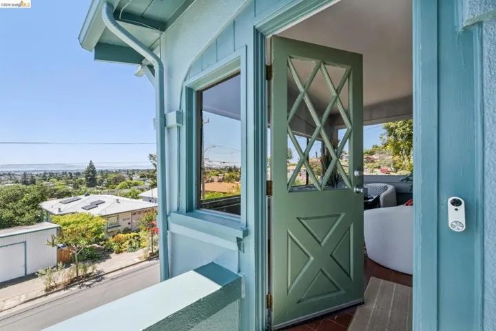 3042 Carlsen St, Oakland, California 94602
