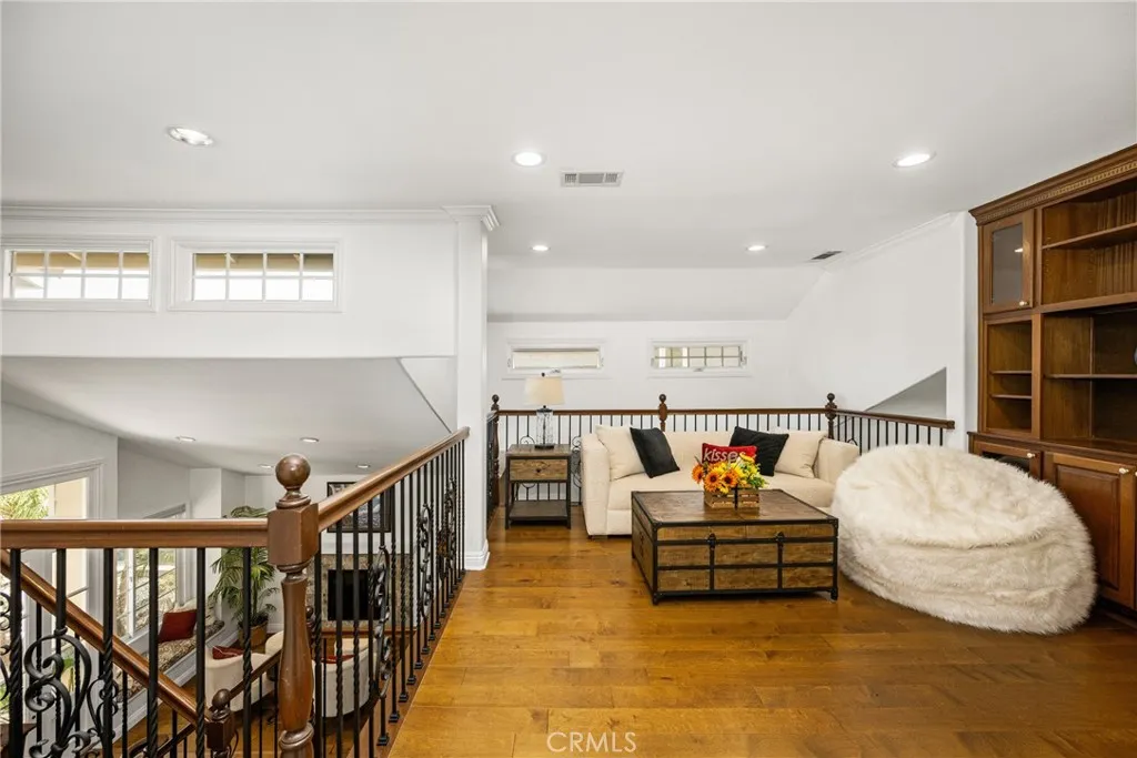 Upstairs bonus sitting area.