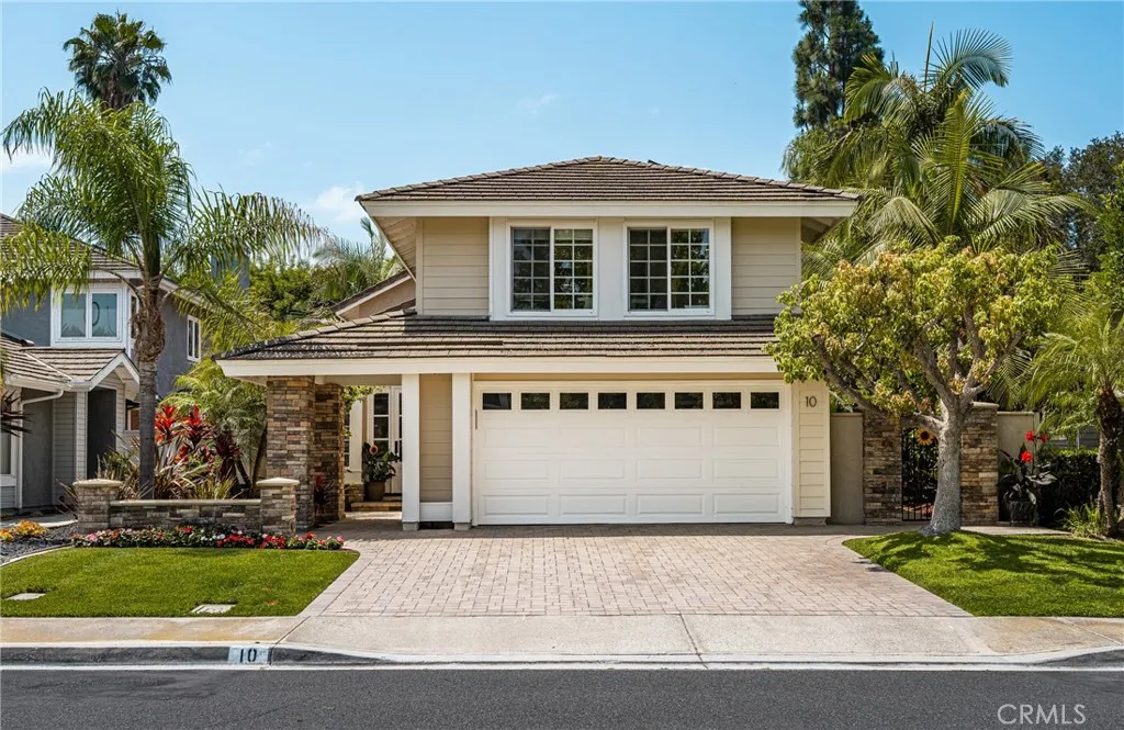 Custom highly upgraded
2,921 Sq ft home -7,616  Ft. Lot...
Highly upgraded expanded 2,932 Sq ft.on 7,616 sq.ft. Lot