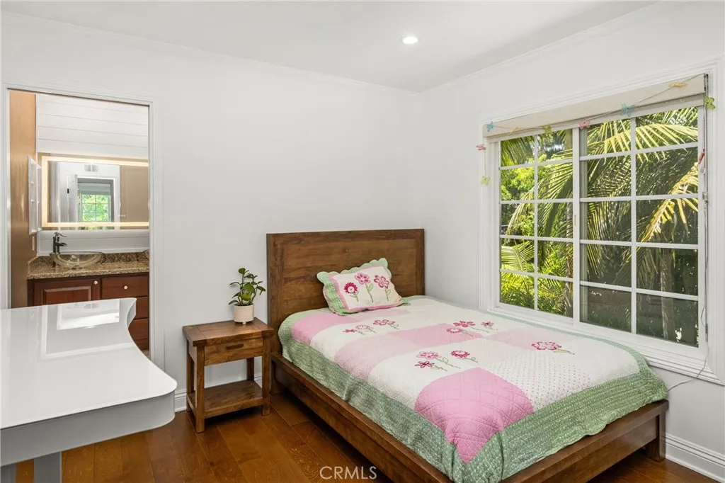 One of the 4 bedrooms upstairs
