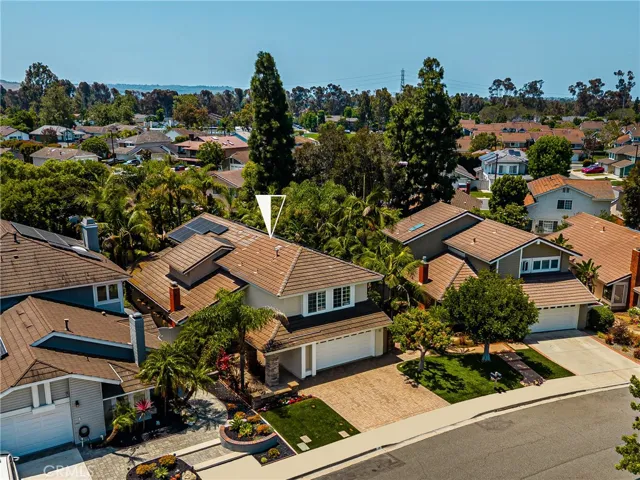 View of the home...Very nice street and driveway....
