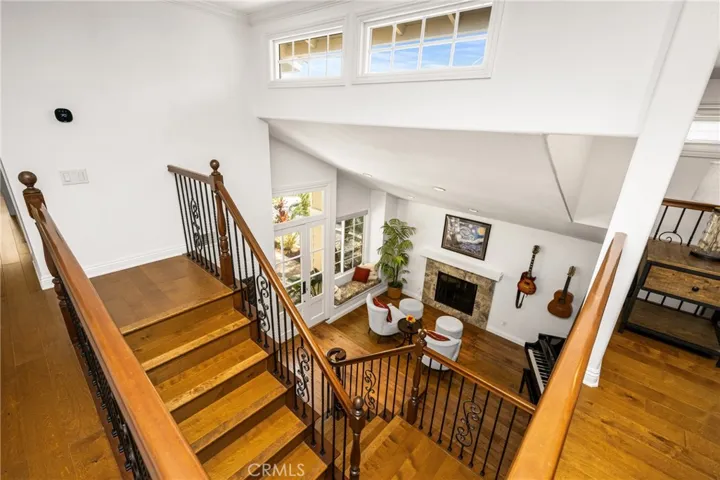Stairway going upstairs to the bonus area, 4 bedrooms and 2 bathrooms