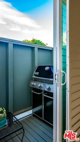 1144 17th Street 11, Santa Monica, California 90403