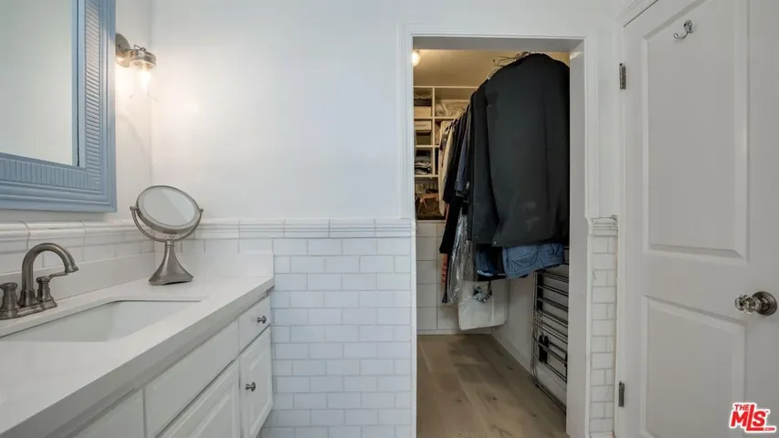 1144 17th Street 11, Santa Monica, California 90403